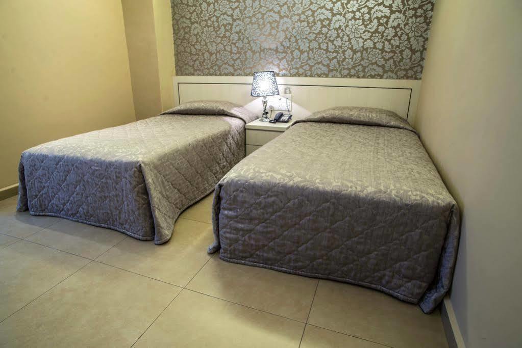 Kingston Hotel 1 , Bukit Bintang Kuala Lumpur Kültér fotó